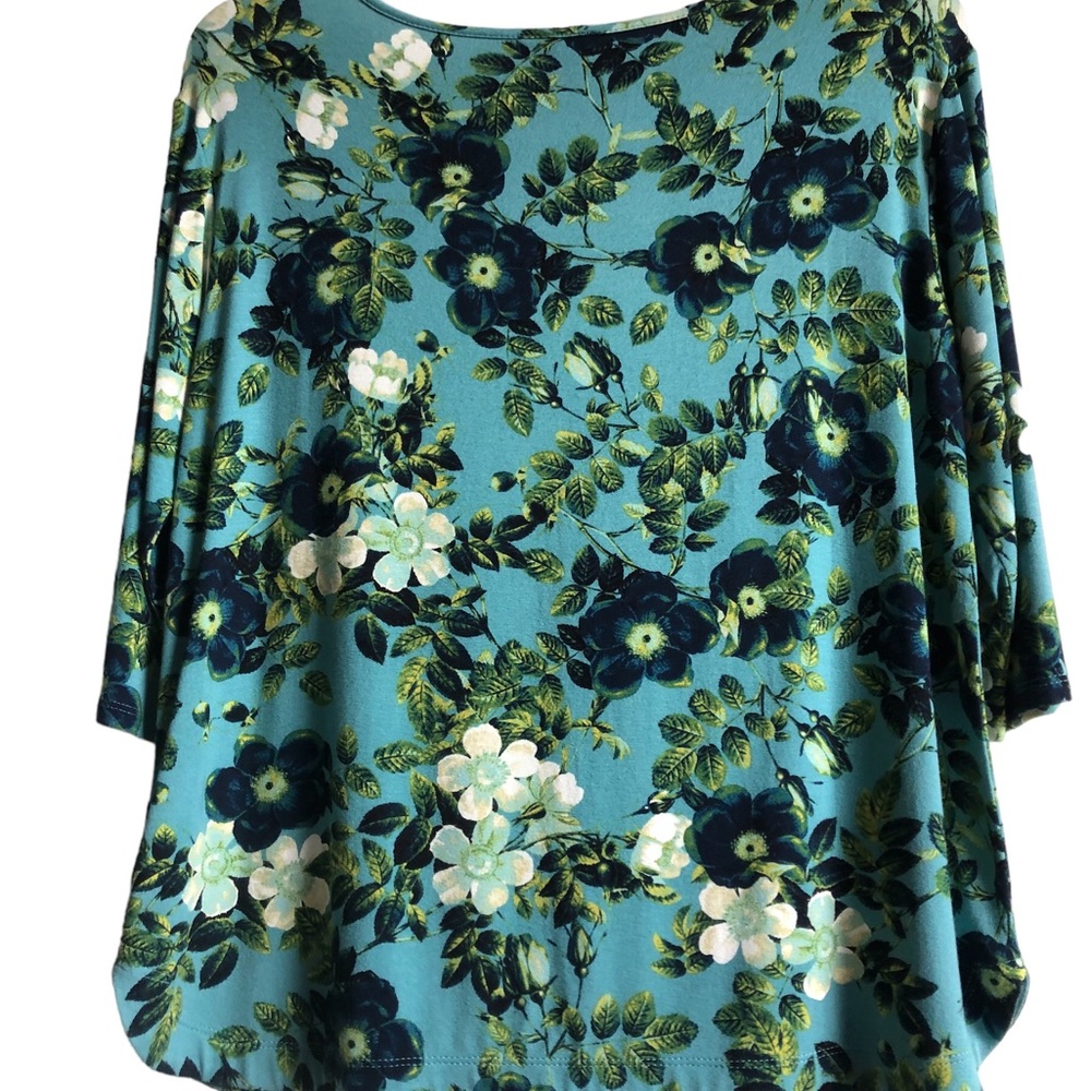 NWOT J.Jill Wearever Collection Top